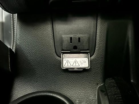 Used 2015 Jeep Wrangler Unlimited Rubicon AWD/4WD image 27