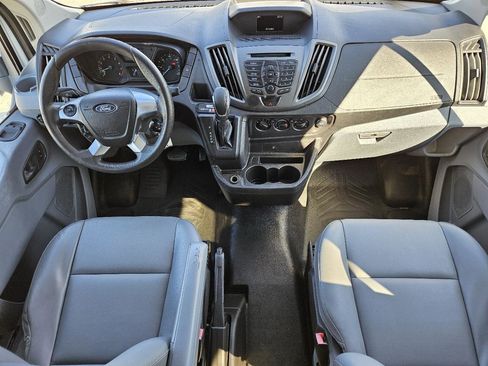 Used 2018 Ford Transit 350 XL image 38