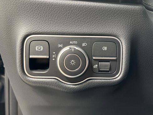 Used 2025 Mercedes-Benz G 550 image 21