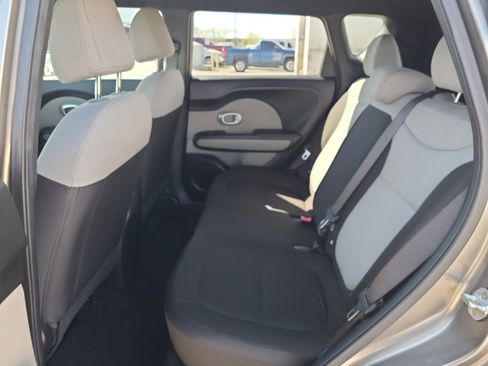 Used 2018 Kia Soul w/ Convenience Package image 23