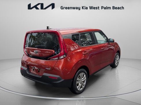 Certified 2021 Kia Soul LX image 8