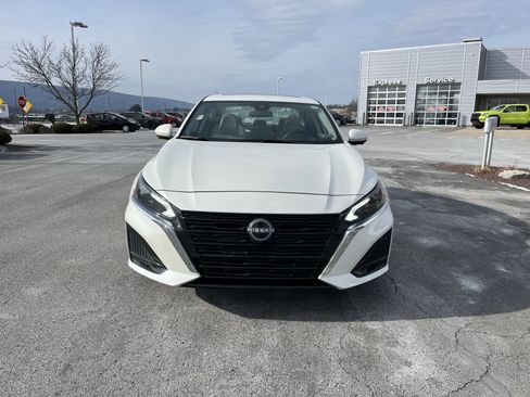 Used 2024 Nissan Altima 2.5 SL image 5