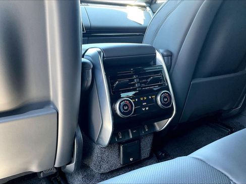 New 2026 Land Rover Range Rover SE AWD/4WD image 24