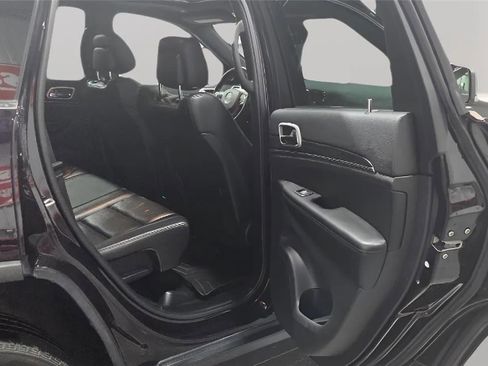 Used 2021 Jeep Grand Cherokee Limited image 23