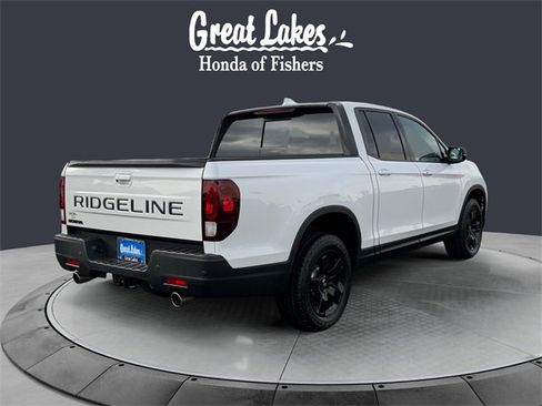 Used 2025 Honda Ridgeline Black Edition image 5
