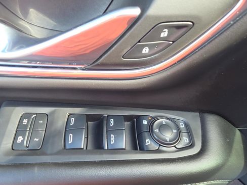 Used 2024 Chevrolet Tahoe Z71 w/ Z71 Off-Road Package image 33