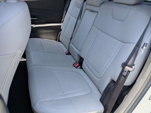 Used 2025 Hyundai Santa Cruz SEL AWD/4WD image 27