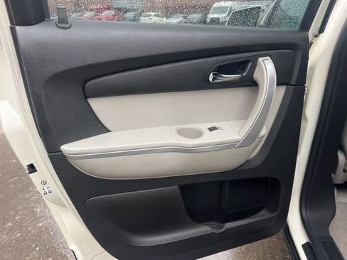 Used 2009 GMC Acadia SLT w/ Technology Package image 17