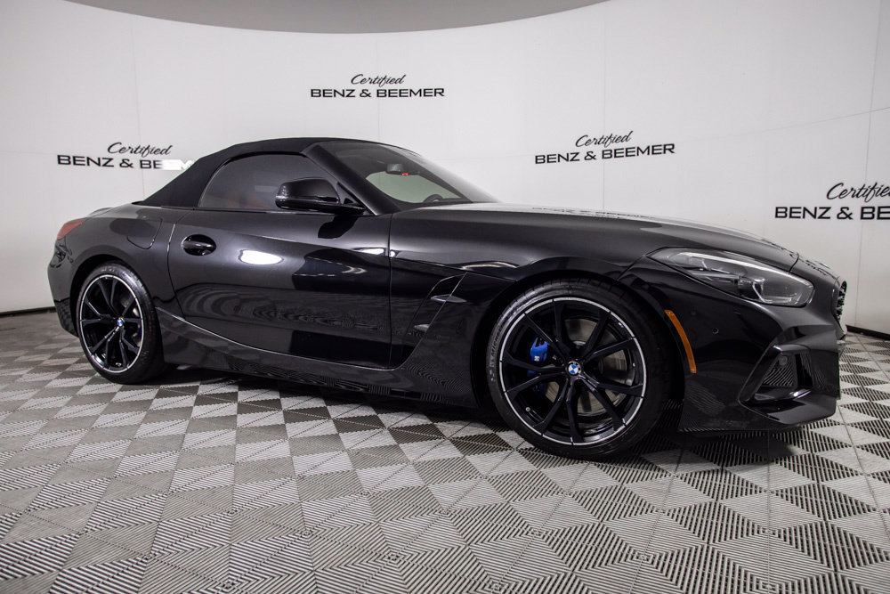 Used 2026 BMW Z4 M40i w/ Premium Package RWD image 2