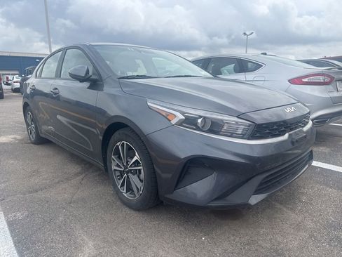 Used 2024 Kia Forte LXS image 1