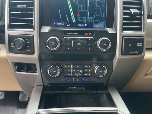 Certified 2021 Ford F250 Lariat w/ Lariat Ultimate Package AWD/4WD image 18