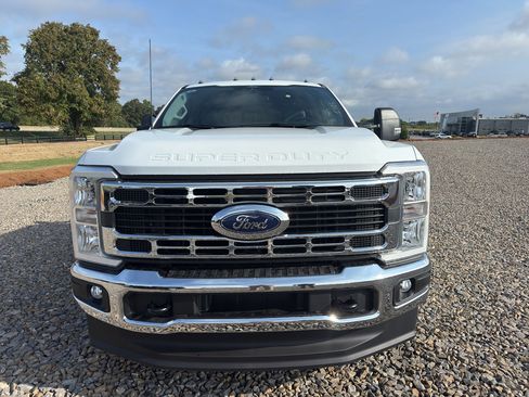 New 2025 Ford F350 XL w/ XL Chrome Package image 2