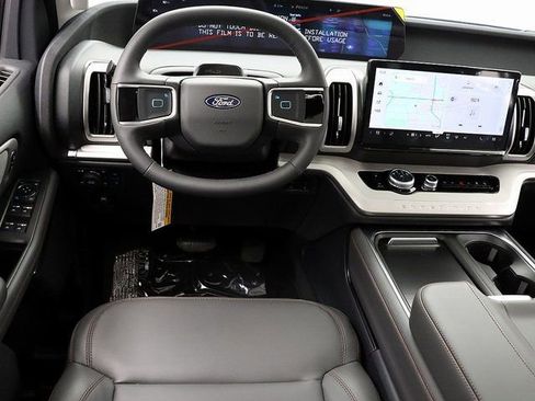 New 2025 Ford Expedition Active AWD/4WD image 15