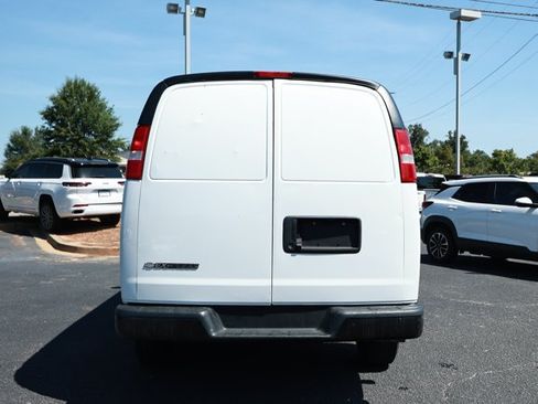 Used 2021 Chevrolet Express 2500 w/ Driver Convenience Package RWD image 8