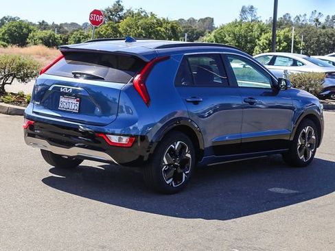 Used 2023 Kia Niro Wind FWD image 5