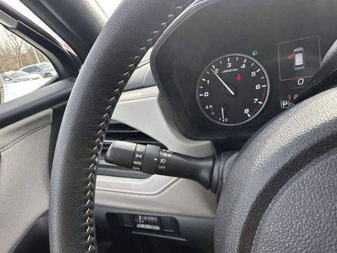 Certified 2025 Subaru Forester Premium image 27