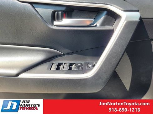 Used 2024 Toyota RAV4 XLE w/ Convenience Package FWD image 24