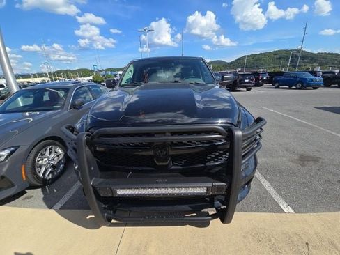 Used 2014 RAM 1500 Express w/ Black Ram 1500 Express Group AWD/4WD image 3