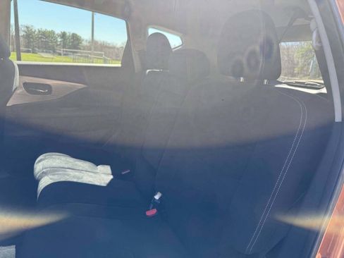 Used 2017 Nissan Murano SV image 16