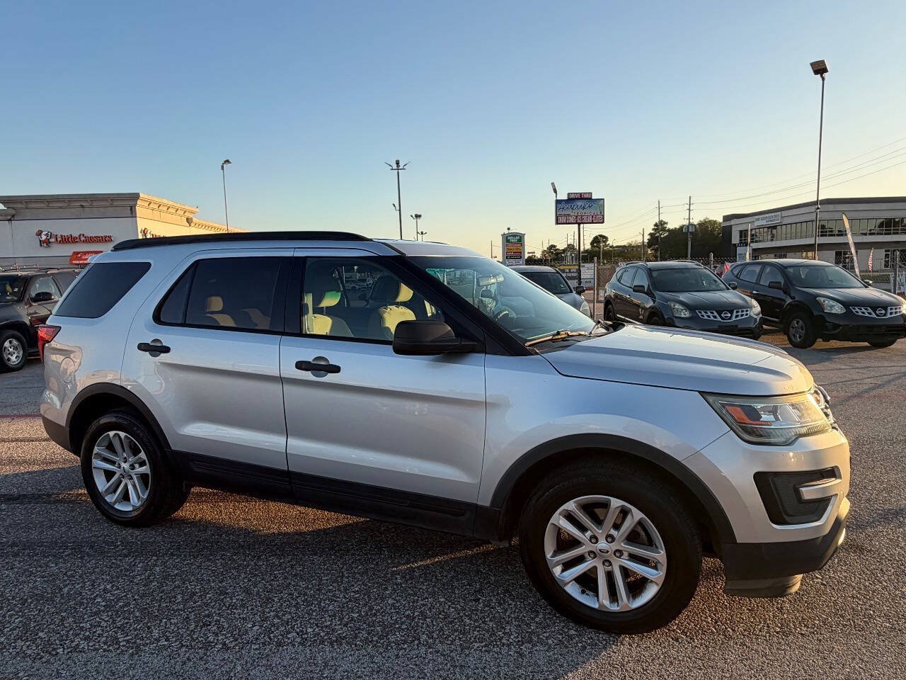 Used 2017 Ford Explorer 4WD image 9