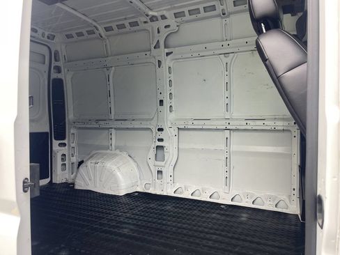 Used 2025 RAM ProMaster 2500 w/ Convenience Group FWD image 20