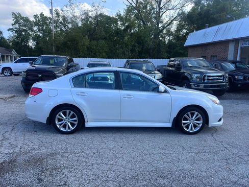 Used 2014 Subaru Legacy 2.5i Limited w/ Moonroof Package AWD/4WD image 4