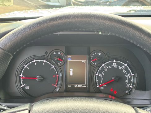 Certified 2022 Toyota 4Runner SR5 Premium image 23