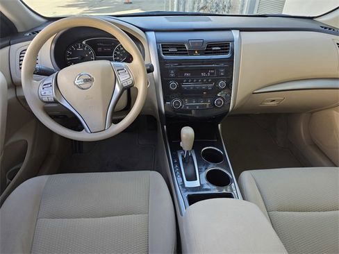 Used 2014 Nissan Altima 2.5 S image 11