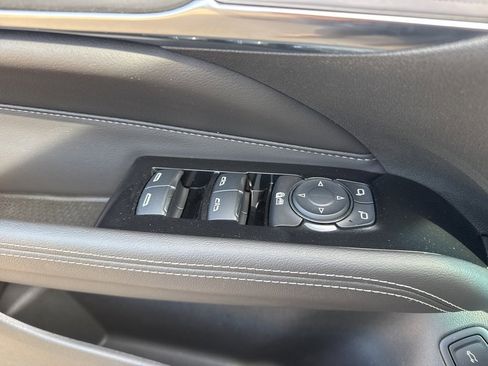 Certified 2025 Cadillac CT4 Premium Luxury image 15