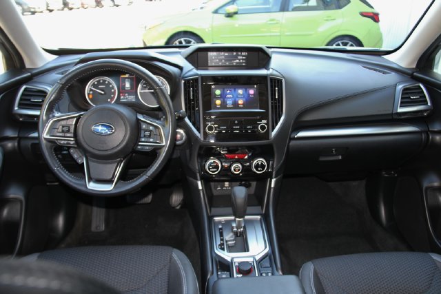 Used 2020 Subaru Forester Premium AWD/4WD image 34