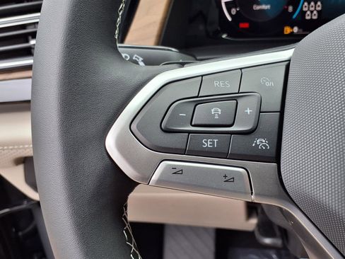 New 2026 Volkswagen Atlas SE image 19