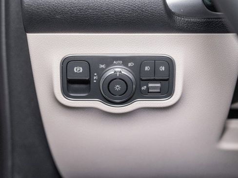 New 2026 Mercedes-Benz GLB 250 image 19