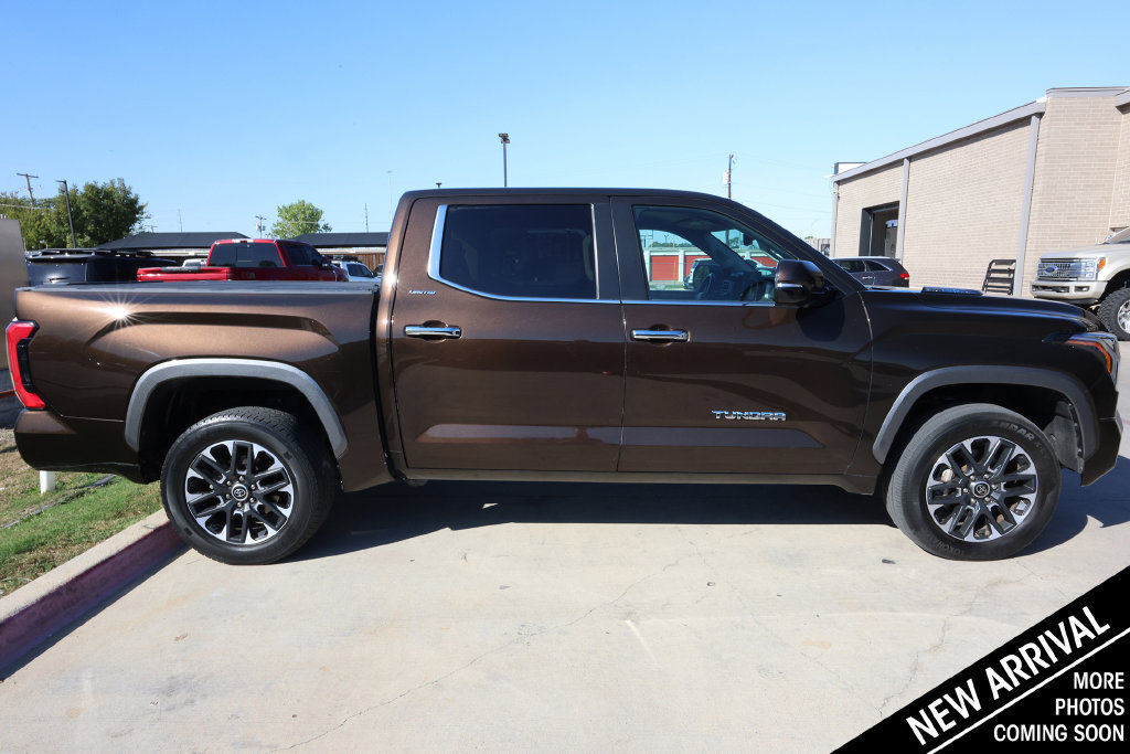 Used 2024 Toyota Tundra Limited AWD/4WD image 4