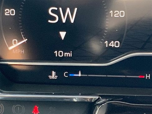 New 2025 GMC Sierra 1500 SLT w/ SLT Premium Plus Package image 13