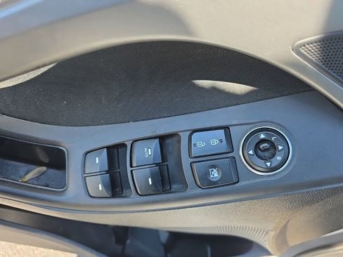 Used 2015 Hyundai Elantra SE w/ Option Group 03 FWD image 13