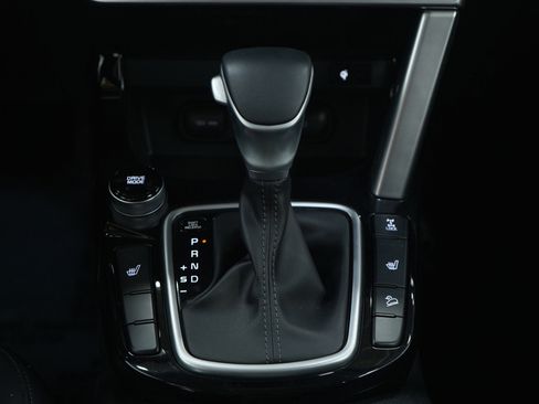 Used 2022 Kia Seltos EX image 19