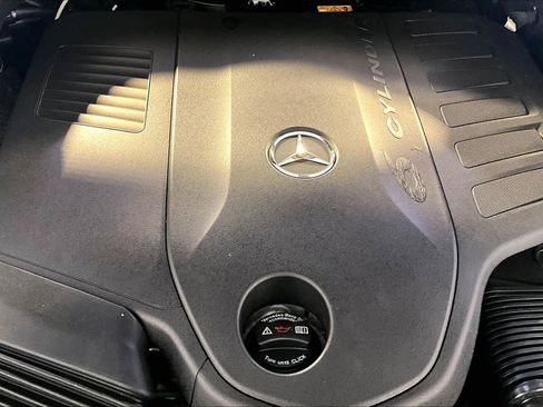New 2026 Mercedes-Benz GLS 450 4MATIC image 15