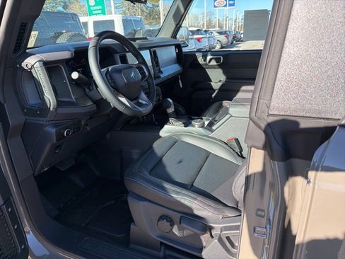 New 2025 Ford Bronco Big Bend w/ Black Diamond Package image 7