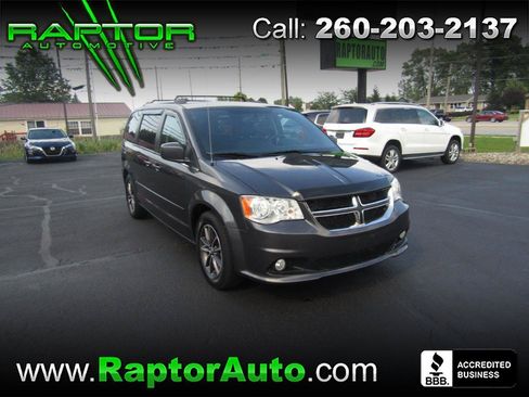 Used 2017 Dodge Grand Caravan SXT FWD image 1