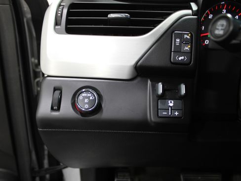 Used 2016 GMC Yukon SLT w/ Open Road Package image 10