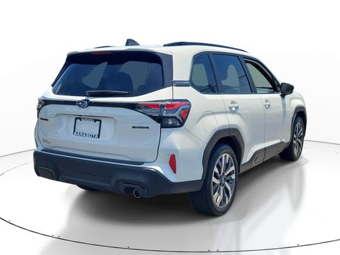 Certified 2025 Subaru Forester Touring AWD/4WD image 6