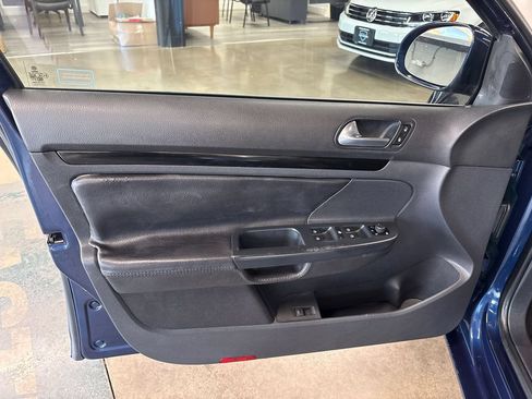 Used 2014 Volkswagen Jetta TDI FWD image 29