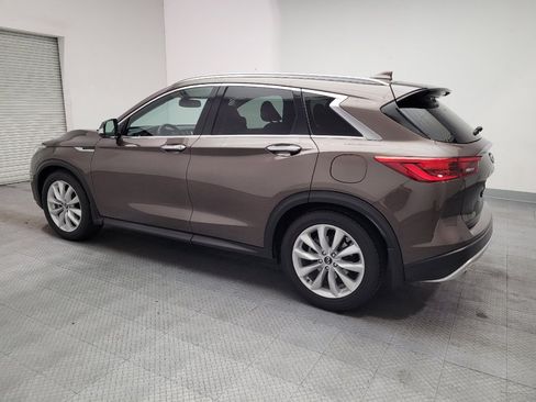 Used 2019 INFINITI QX50 Essential w/ Premium Heat Package AWD/4WD image 3