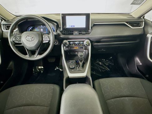 Used 2024 Toyota RAV4 XLE AWD/4WD image 27