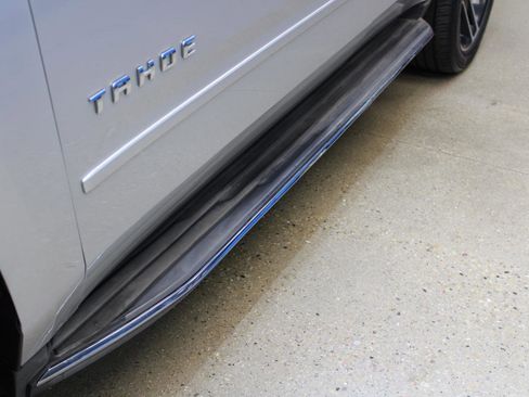 Used 2015 Chevrolet Tahoe LTZ AWD/4WD image 12