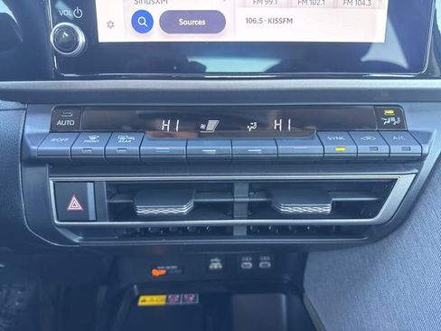 Used 2026 Toyota Camry LE image 30