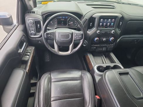 Certified 2020 GMC Sierra 2500 Denali w/ Denali Ultimate Package AWD/4WD image 10