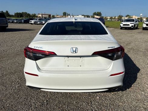 Used 2024 Honda Civic Sport image 8