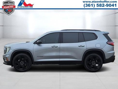 Used 2024 GMC Acadia Elevation w/ Black Edition image 4