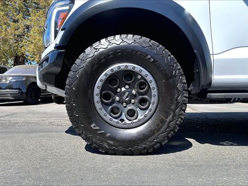Used 2025 Ford F150 Raptor AWD/4WD image 12